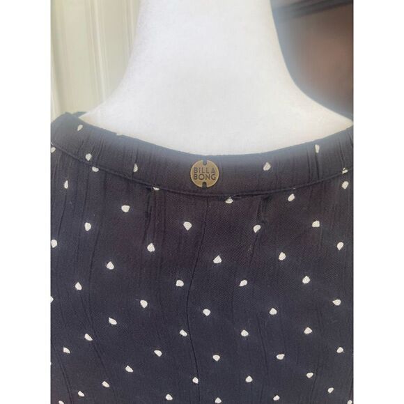 Billabong top, black with white dots, size medium, laces up at chest - Picture 5 of 9